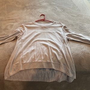 Comfy pullover athletic look